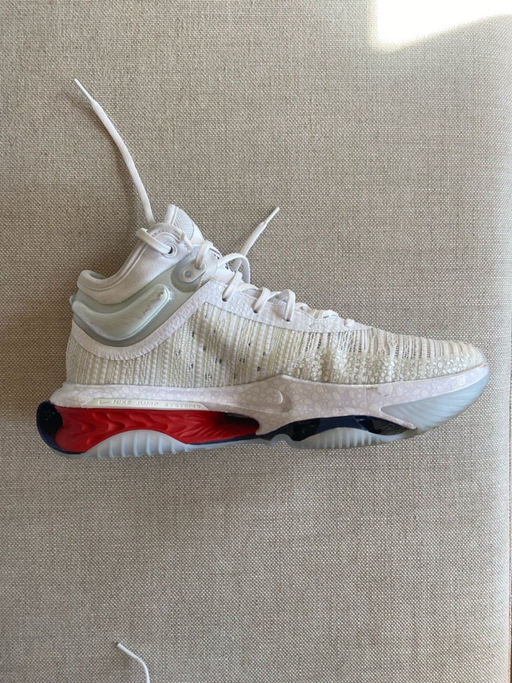 Nike Air Zoom GT Jump 2 Men’s Sneakers with Navy Swoosh and Red Accents - Picture 2 of 12